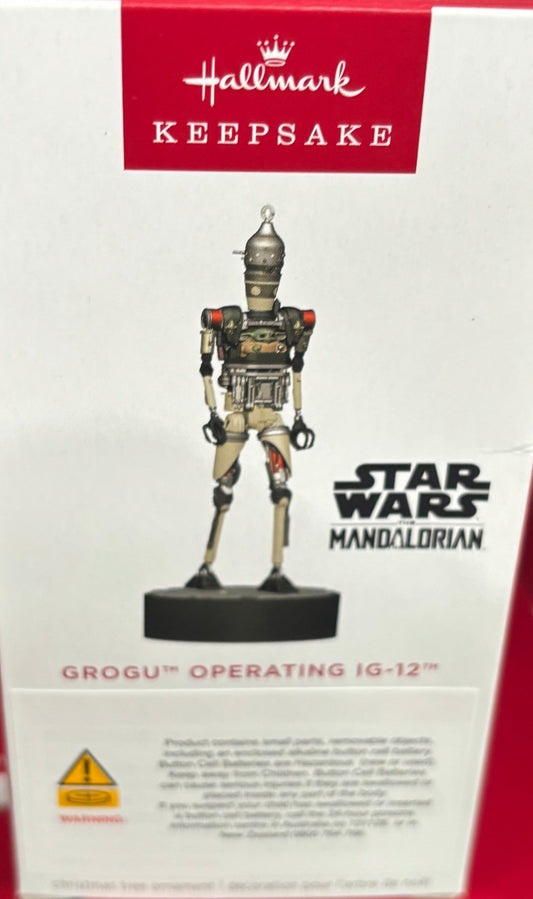 Hallmark Star Wars Mandalorian Grogu Operating IG-12