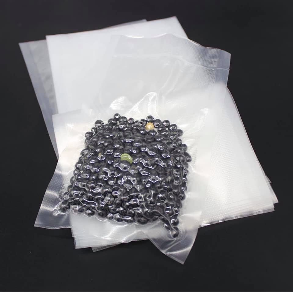 100 x Vacuum Sealer Bags 25x20cm Food Storage Saver - Johnny Boy