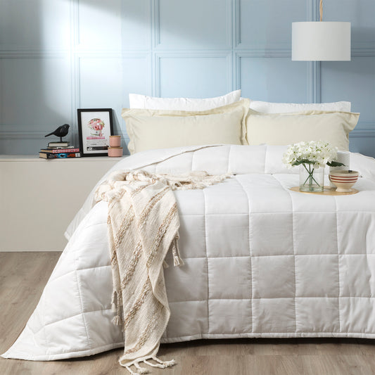 Queen Bed Ddecor Home Checks 500 TC Cotton Jacquard Comforter Set White